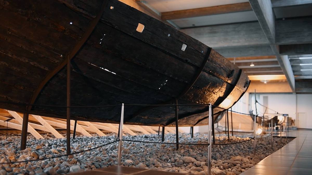 Ein rekonstruiertes Wikingerschiff